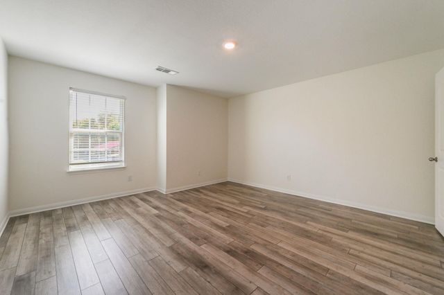 1102 Treeta TRL, Kyle, TX 78640