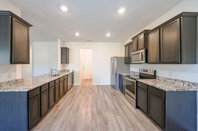 1102 Treeta TRL, Kyle, TX 78640