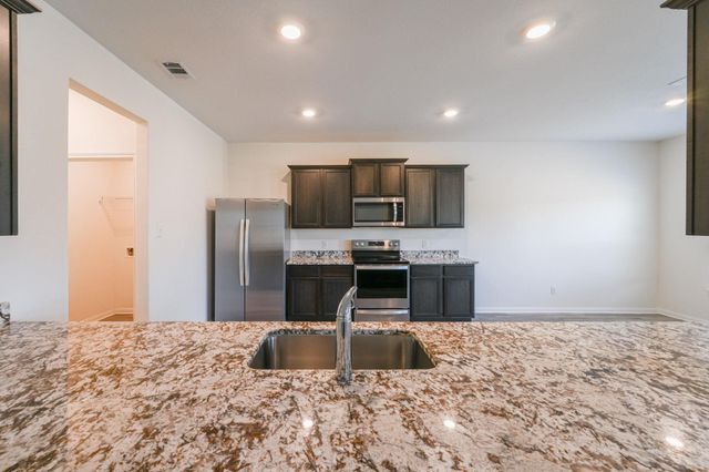 1102 Treeta TRL, Kyle, TX 78640