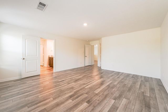 1102 Treeta TRL, Kyle, TX 78640