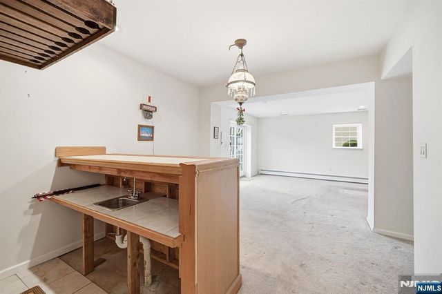 112 Hill Street, Wood Ridge, NJ 07075