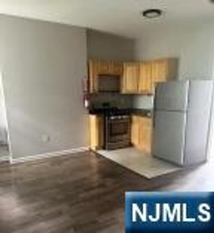108 Peabody Place, Newark, NJ 07104