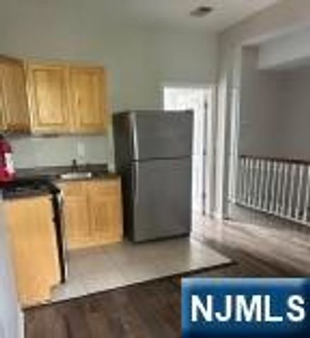 108 Peabody Place, Newark, NJ 07104