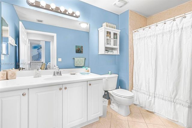 8395 SW 73rd Ave 710, Miami, FL 33143