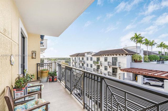 8395 SW 73rd Ave 710, Miami, FL 33143