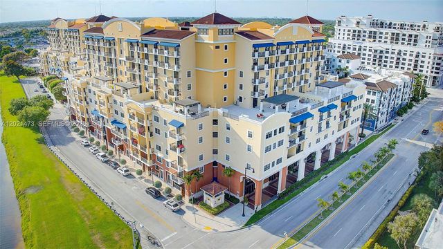 8395 SW 73rd Ave 710, Miami, FL 33143