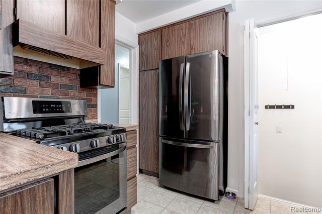 3265 Parker Street, Dearborn, MI 48124