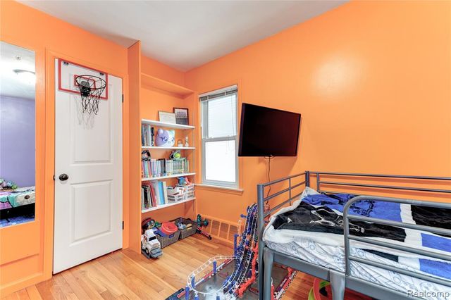 3265 Parker Street, Dearborn, MI 48124