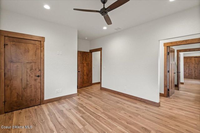 L2B1 N Pauls Lane, Athol, ID 83801