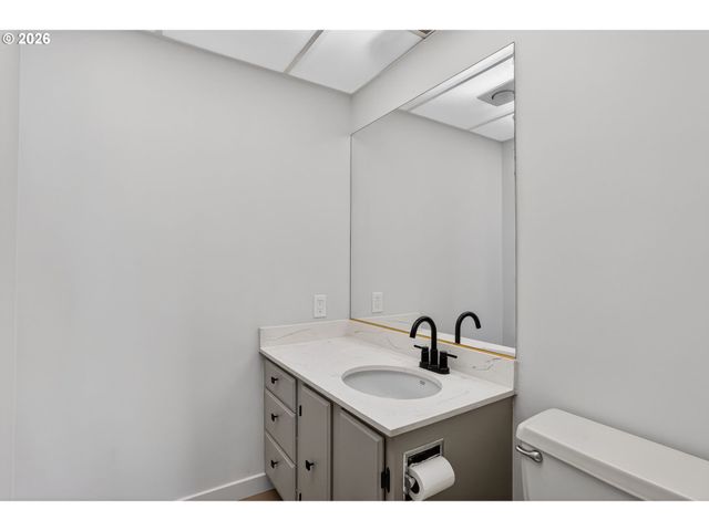 2221 Sw 1ST Ave 1621, Portland, OR 97201