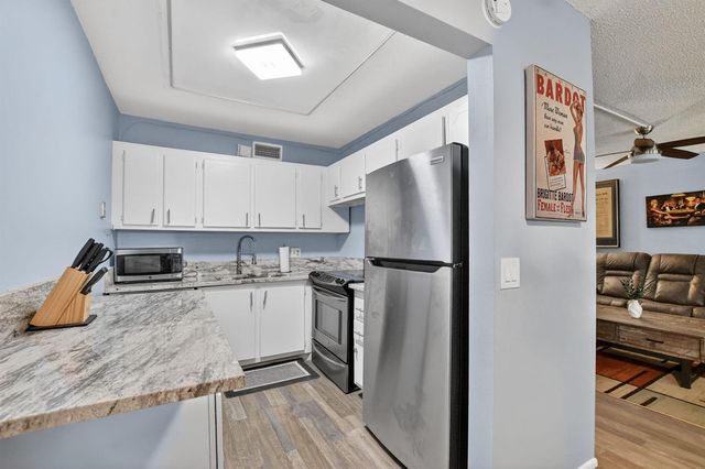 262 Ventnor R, Deerfield Beach, FL 33442