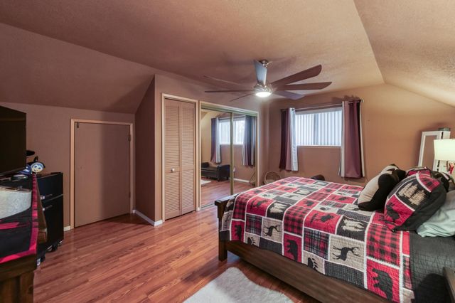 182 E Kennedy Avenue, Tulare, CA 93274