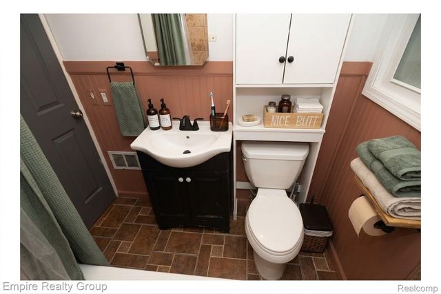 21331 Collingham Avenue, Farmington Hills, MI 48336