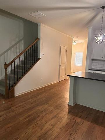 5635 Parkview Lane, Flowery Branch, GA 30542