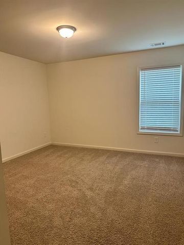 5635 Parkview Lane, Flowery Branch, GA 30542