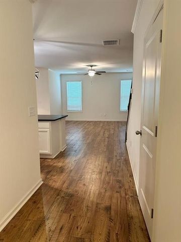 5635 Parkview Lane, Flowery Branch, GA 30542