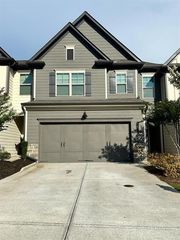 5635 Parkview Lane, Flowery Branch, GA 30542