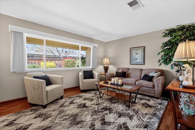 9049 Craydon Circle, San Ramon, CA 94583