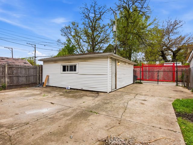 7815 S Emerald Avenue, Chicago, IL 60620