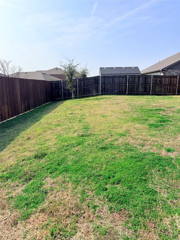 801 Shire Avenue, Haslet, TX 76052