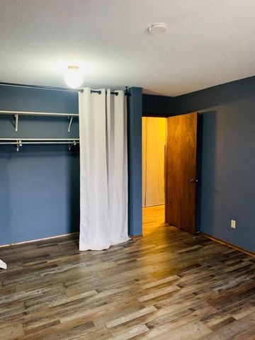 932 Westbrooke Way 8, Hopkins, MN 55343