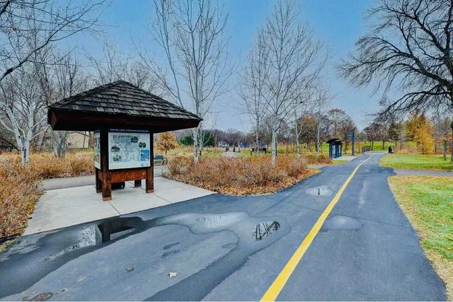 932 Westbrooke Way 8, Hopkins, MN 55343