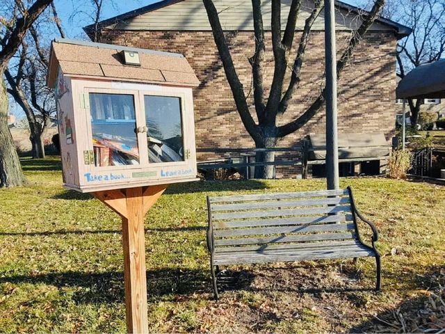 932 Westbrooke Way 8, Hopkins, MN 55343