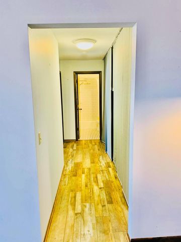 932 Westbrooke Way 8, Hopkins, MN 55343