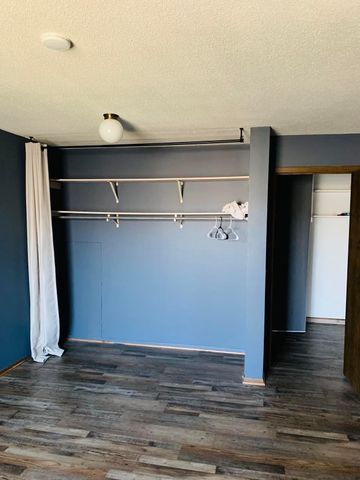 932 Westbrooke Way 8, Hopkins, MN 55343