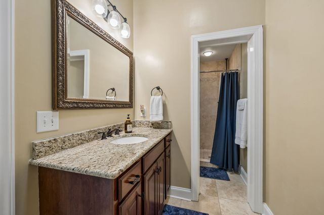 616 Ridgecrest Ln, Lebanon, TN 37087