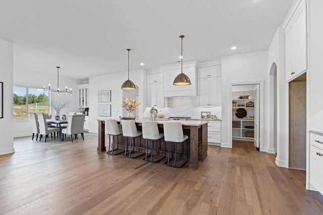 2805 GENESIS DR, Columbia, MO 65201