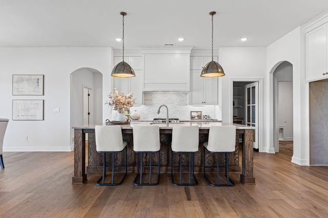 2805 GENESIS DR, Columbia, MO 65201