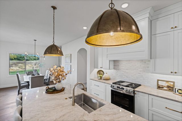 2805 GENESIS DR, Columbia, MO 65201