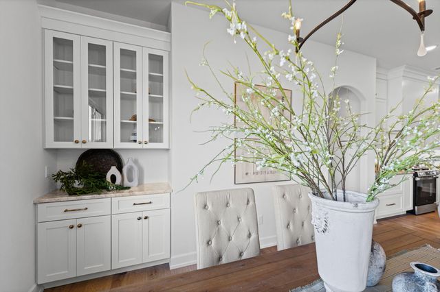 2805 GENESIS DR, Columbia, MO 65201