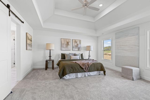 2805 GENESIS DR, Columbia, MO 65201