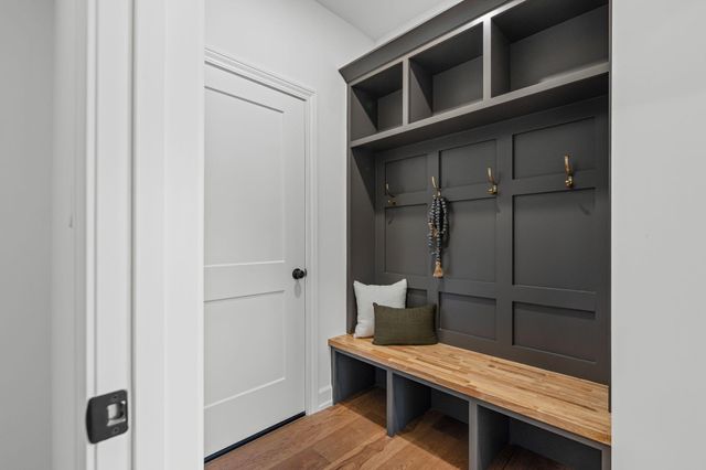 2805 GENESIS DR, Columbia, MO 65201