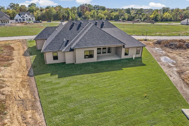 2805 GENESIS DR, Columbia, MO 65201