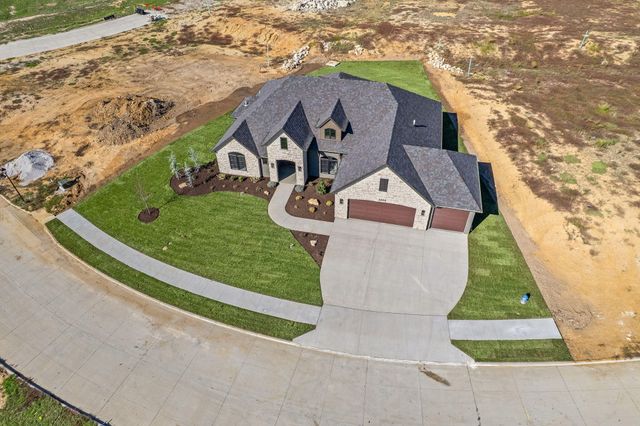 2805 GENESIS DR, Columbia, MO 65201