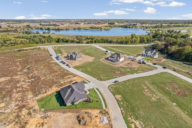 2805 GENESIS DR, Columbia, MO 65201