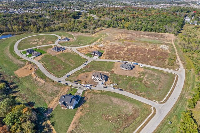 2805 GENESIS DR, Columbia, MO 65201