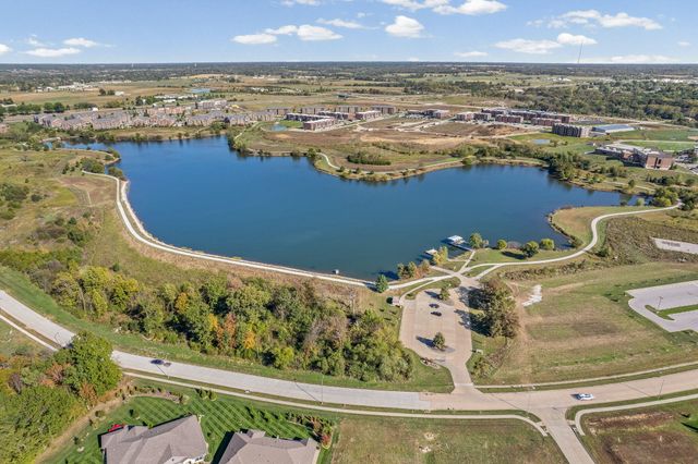 2805 GENESIS DR, Columbia, MO 65201