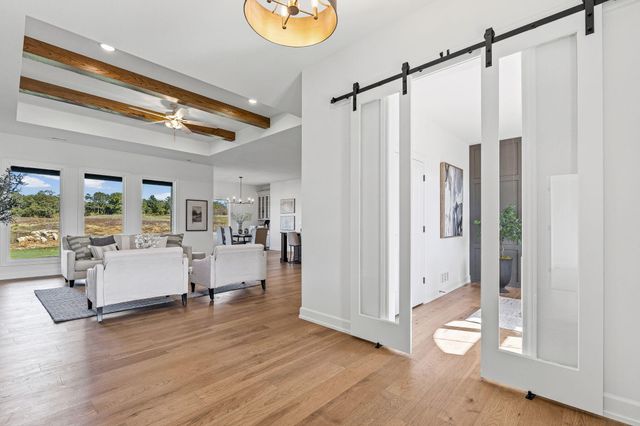 2805 GENESIS DR, Columbia, MO 65201