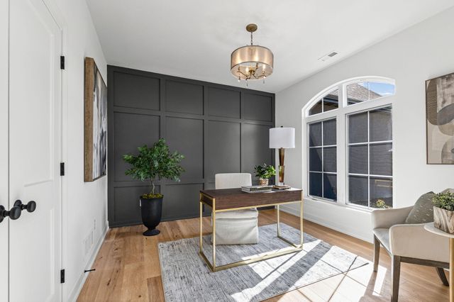 2805 GENESIS DR, Columbia, MO 65201