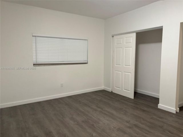 15240 NE 8th Ave B, Miami, FL 33162