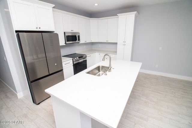 1209 Palmetto Street, New Smyrna Beach, FL 32168