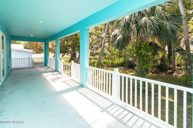 1209 Palmetto Street, New Smyrna Beach, FL 32168