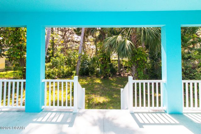 1209 Palmetto Street, New Smyrna Beach, FL 32168