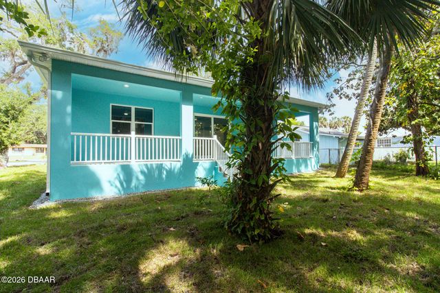 1209 Palmetto Street, New Smyrna Beach, FL 32168