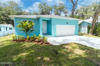 1209 Palmetto Street, New Smyrna Beach, FL 32168