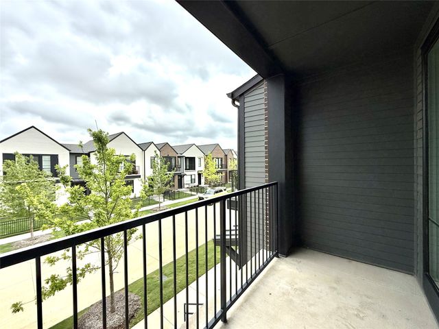 2219 Reserve Way Bldg 17-2219, Mansfield, TX 76063